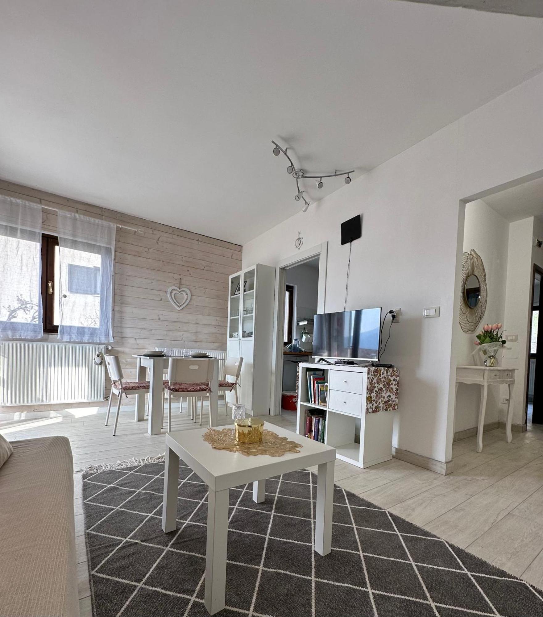 Tenna Lake Apartment Ischia White מראה חיצוני תמונה