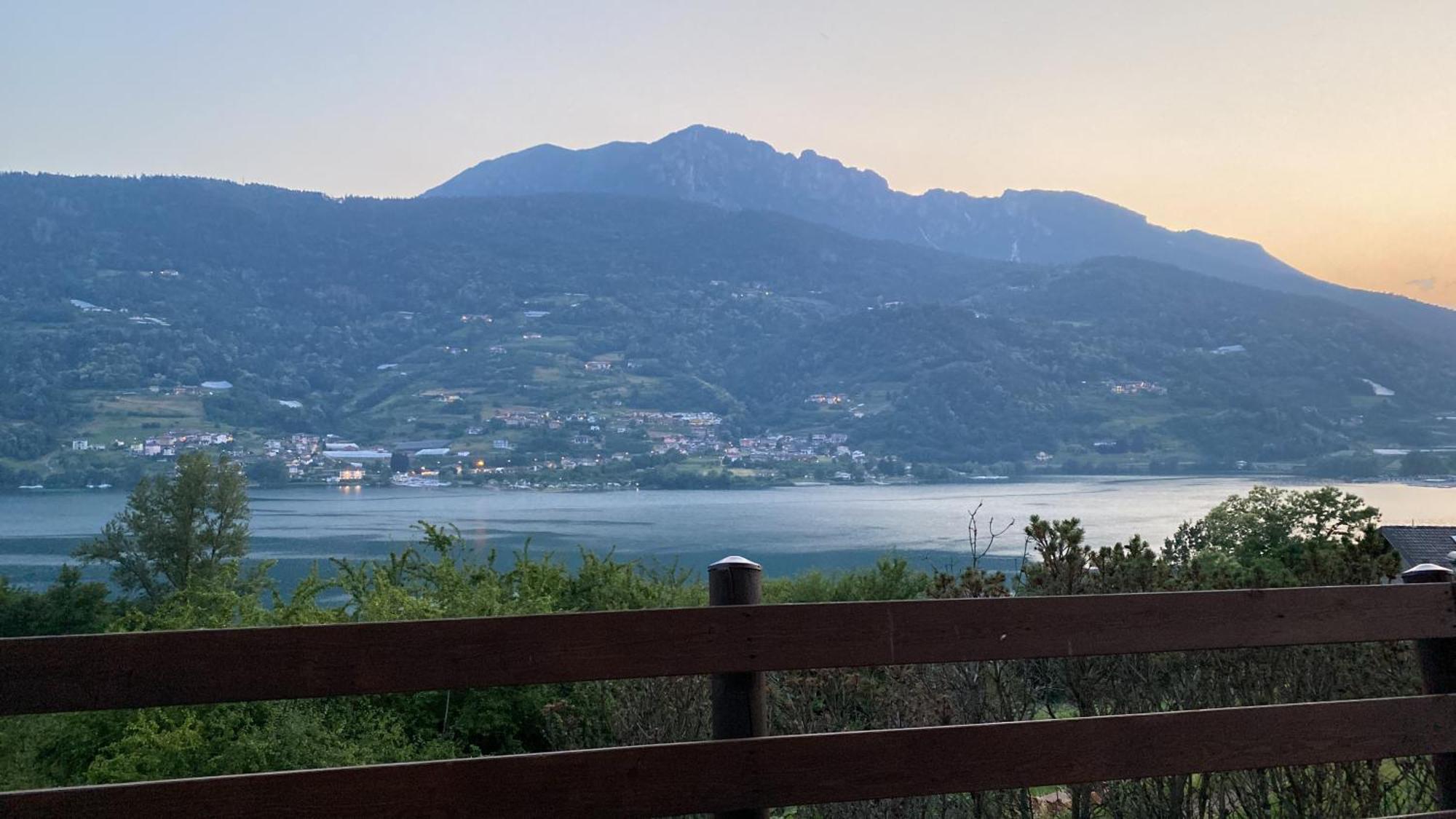 Tenna Lake Apartment Ischia White מראה חיצוני תמונה